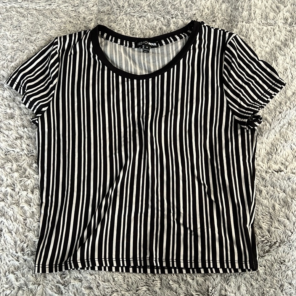 Black-and-white striped fashion nova medium shirt